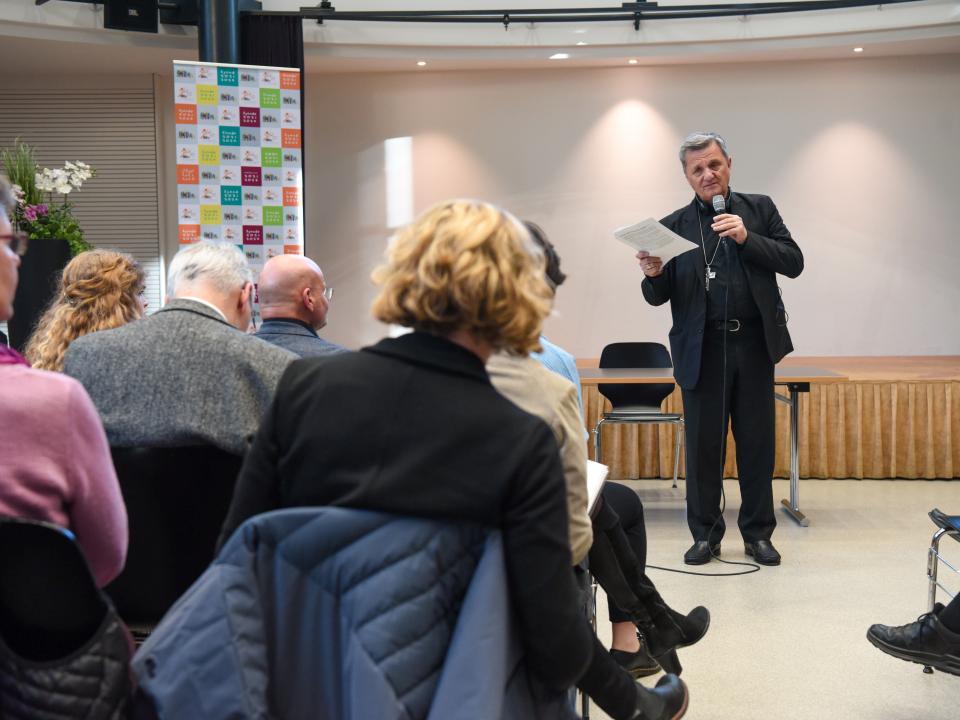 Kardinal Mario Grech während seines Besuchs in Bern