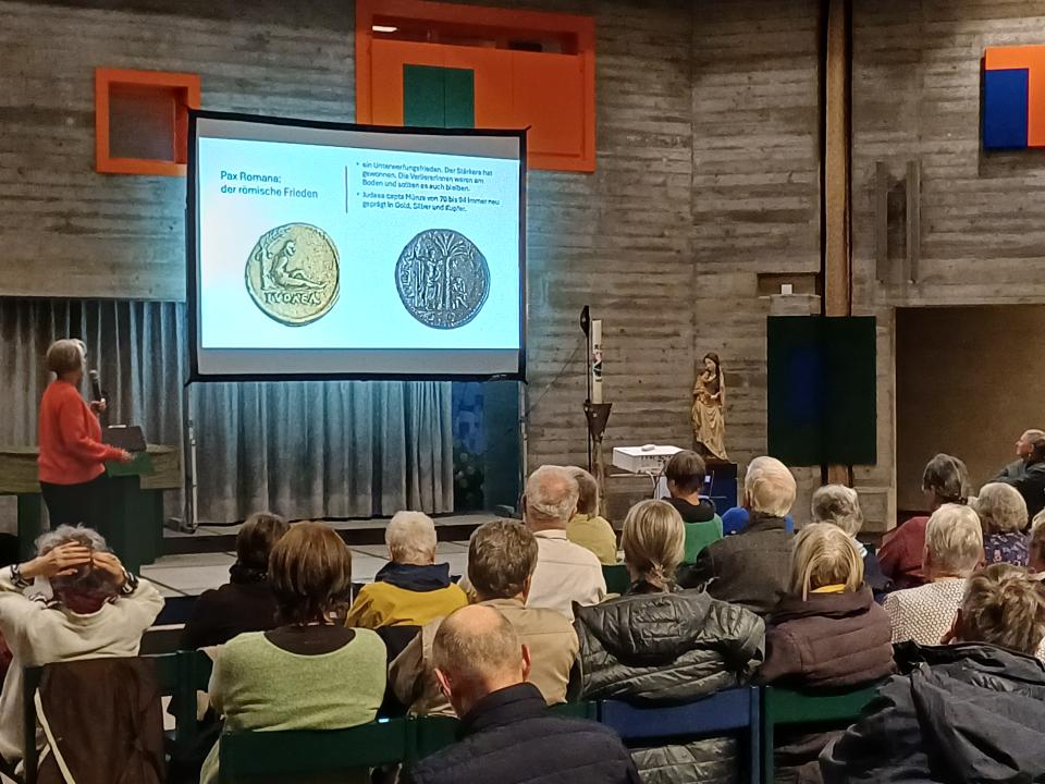 Krieg zwischen Kirche und Pazifismus