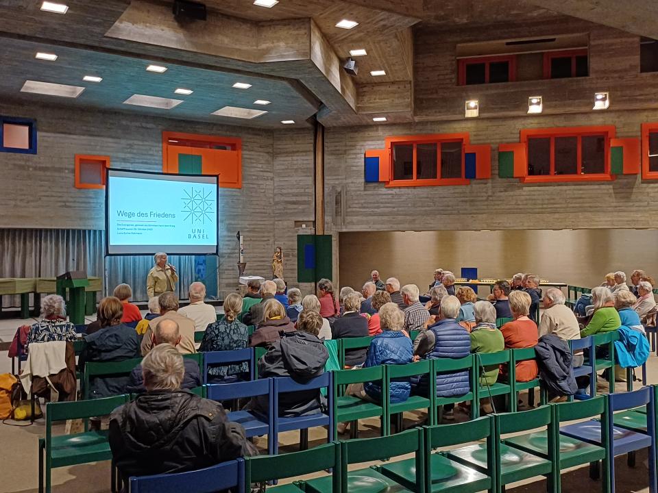 Krieg zwischen Kirche und Pazifismus