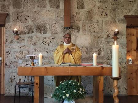 Eucharistiefeier mit Priester Adolf Büttiker in Schleitheim am 2. Ostersonntag
