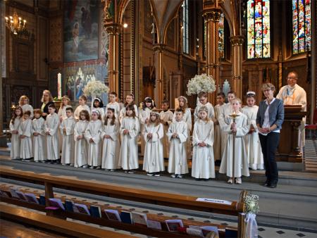 Wunderbare Verwandlung - Erstkommunion in der Kirche St. Maria