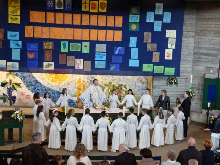 Wunderbare Verwandlung - Erstkommunion in der Kirche St. Konrad