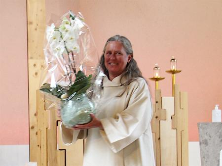 Begrüssung von Pfarreiseelsorgerin Bernadette Peterer