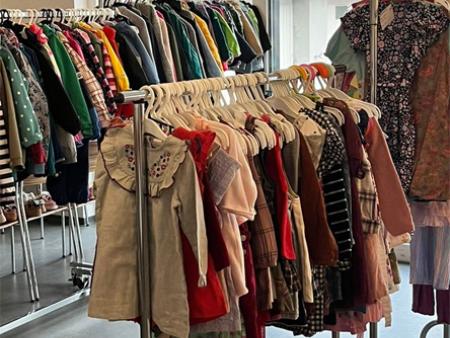 Kinderkleider-Börse