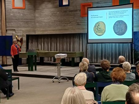 Krieg zwischen Kirche und Pazifismus